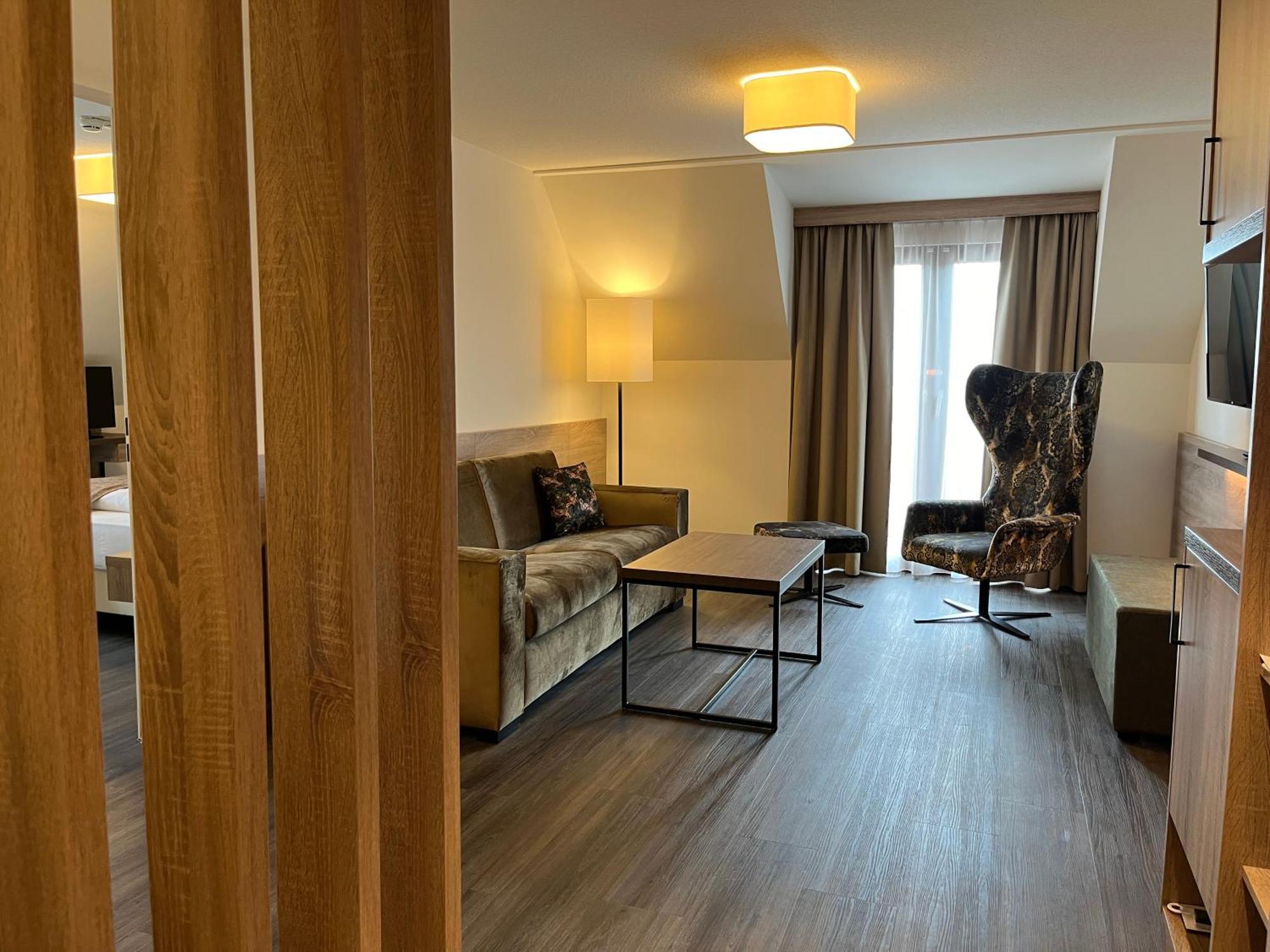 Flair Park Hotel Ilshofen Bagian luar foto