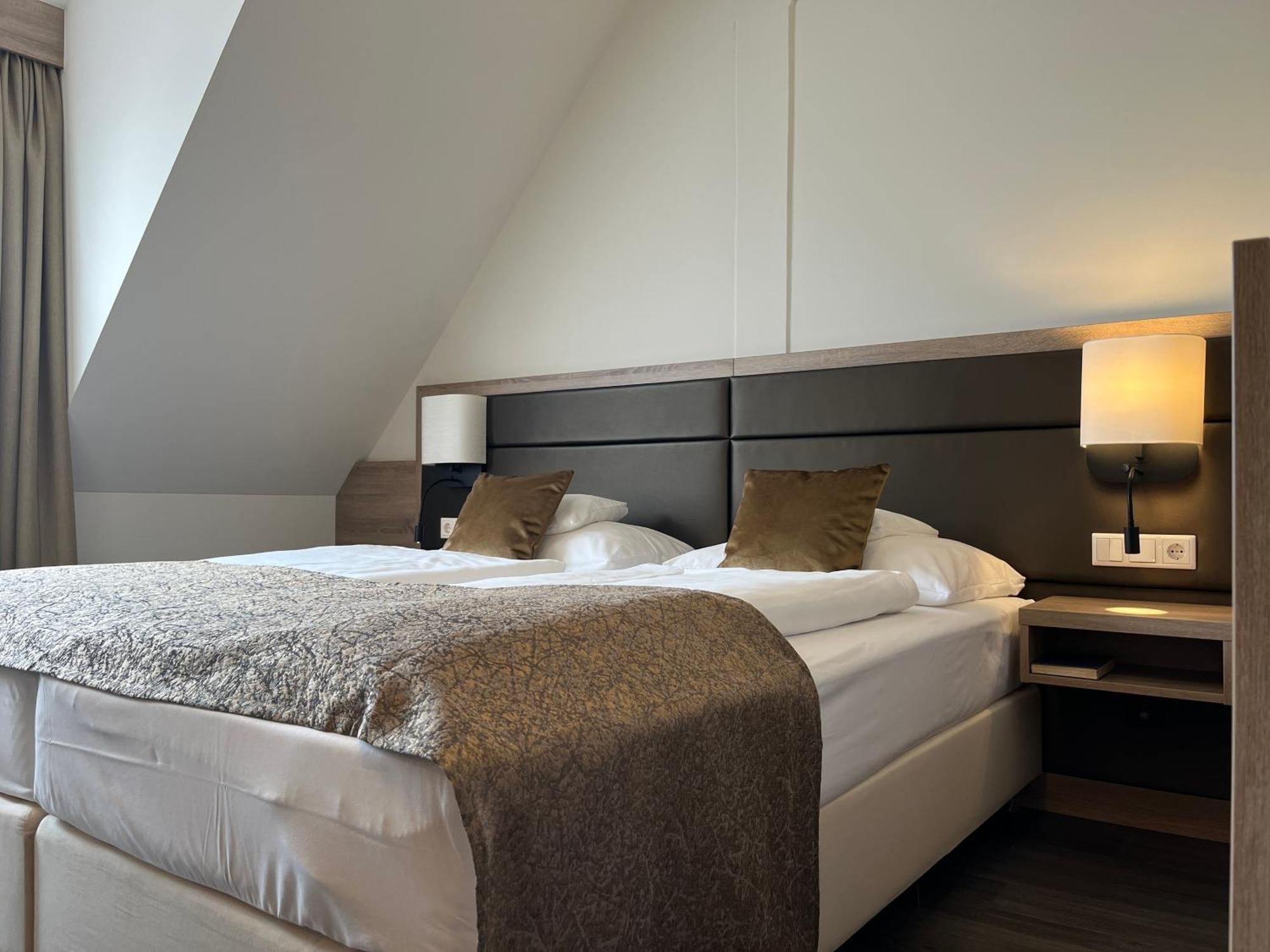 Flair Park Hotel Ilshofen Bagian luar foto