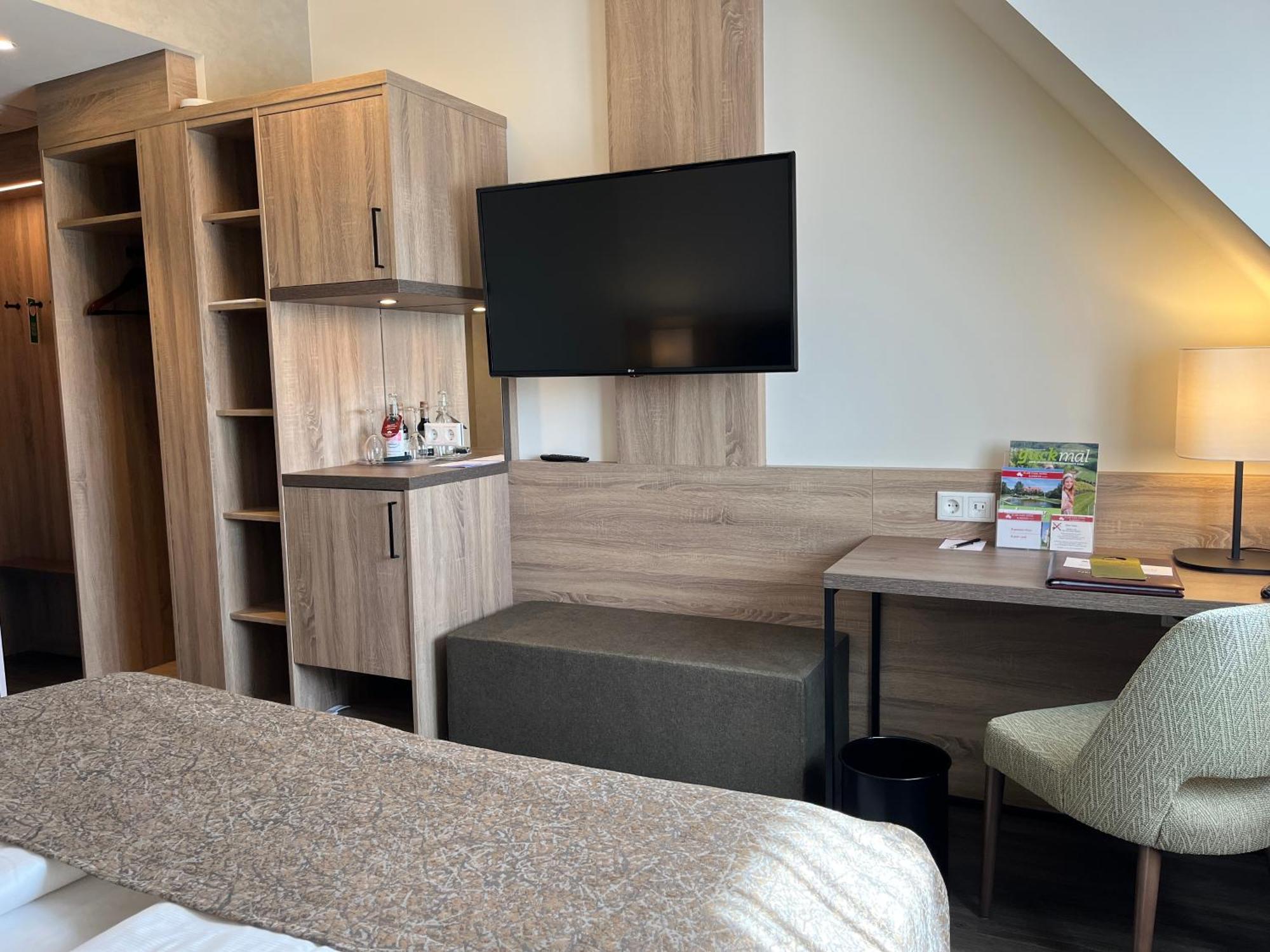 Flair Park Hotel Ilshofen Bagian luar foto
