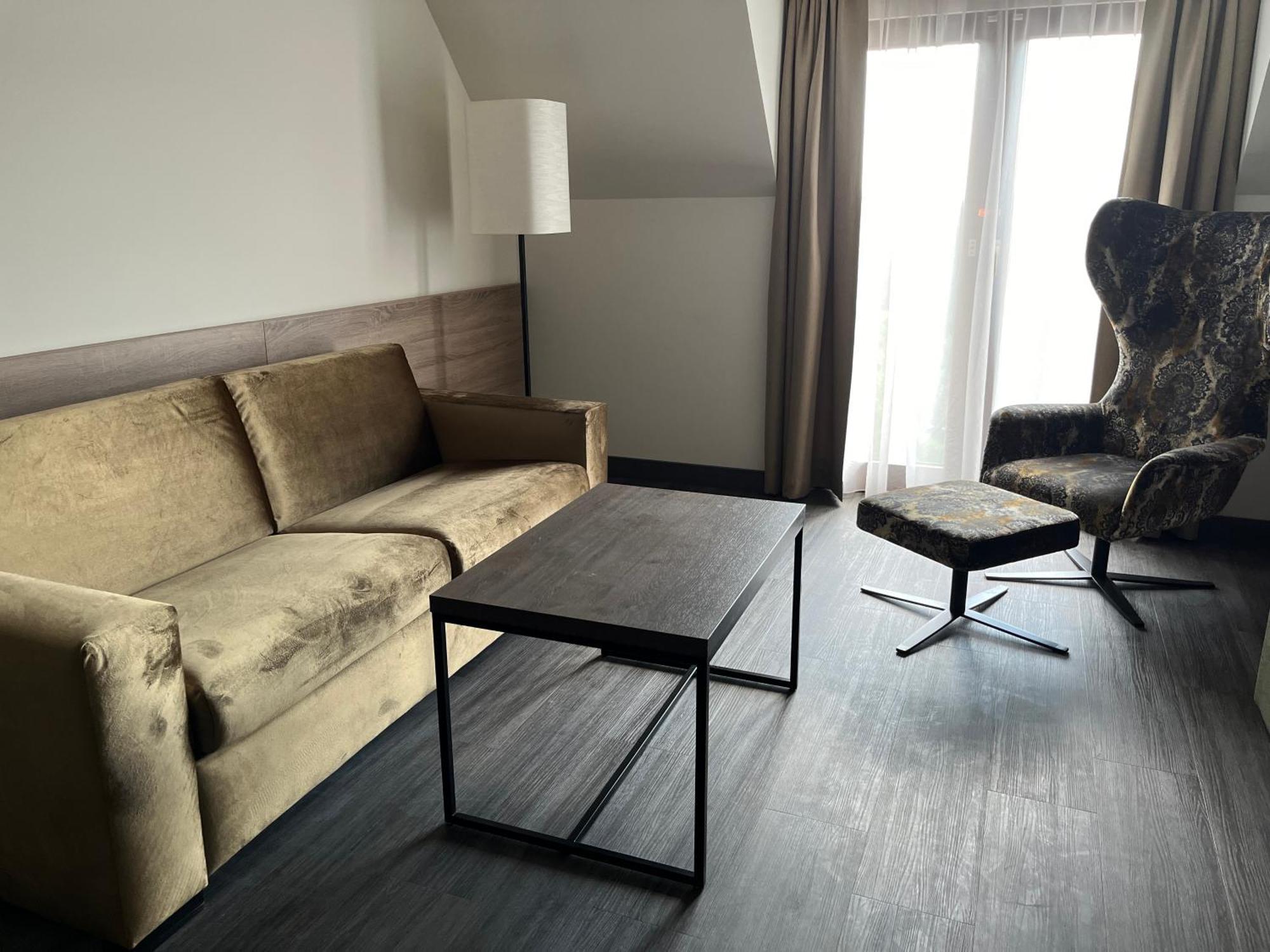 Flair Park Hotel Ilshofen Bagian luar foto